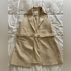 Pre Loved Good Condition Maison d'Amélie sleeveless long vest in beige Sz Small